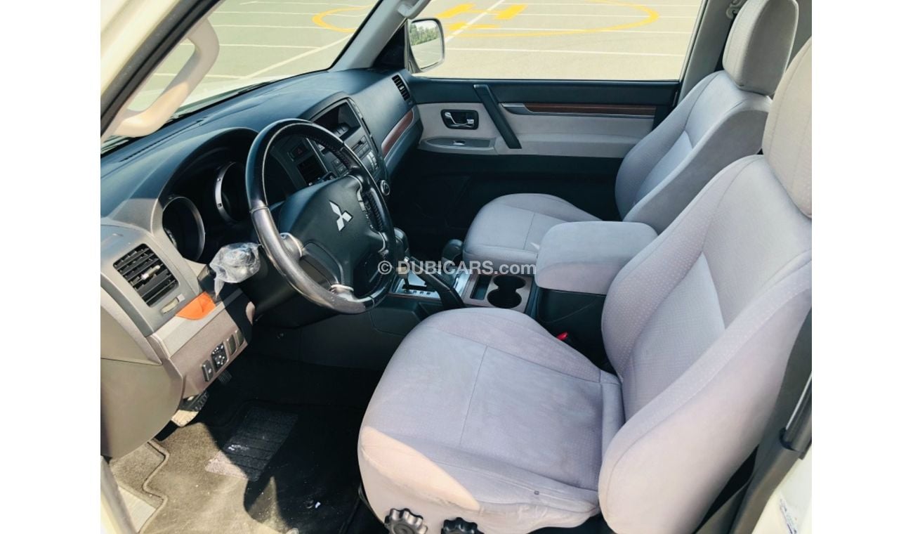 ميتسوبيشي باجيرو موديل 2008 خليجي فل مواصفات كراسي جلد ومثبت سرعه وتحكم كهربي كامل ونظام صوت ممتاز وكاميرا خلفيه