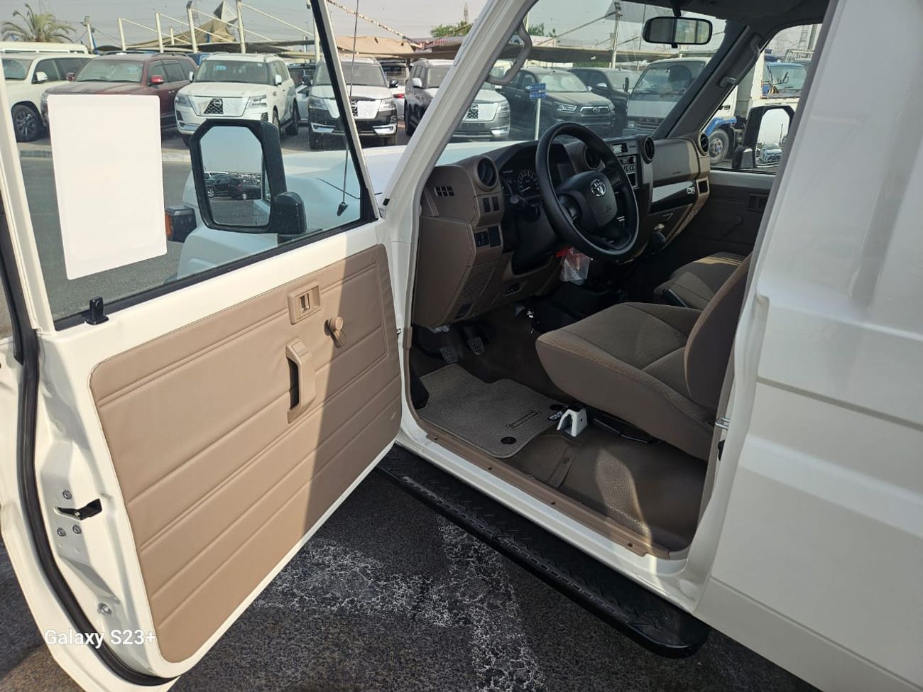 تويوتا لاند كروزر 70 2025 TOYOTA LC78 2.8L DIESEL MANUAL GCC SPEC