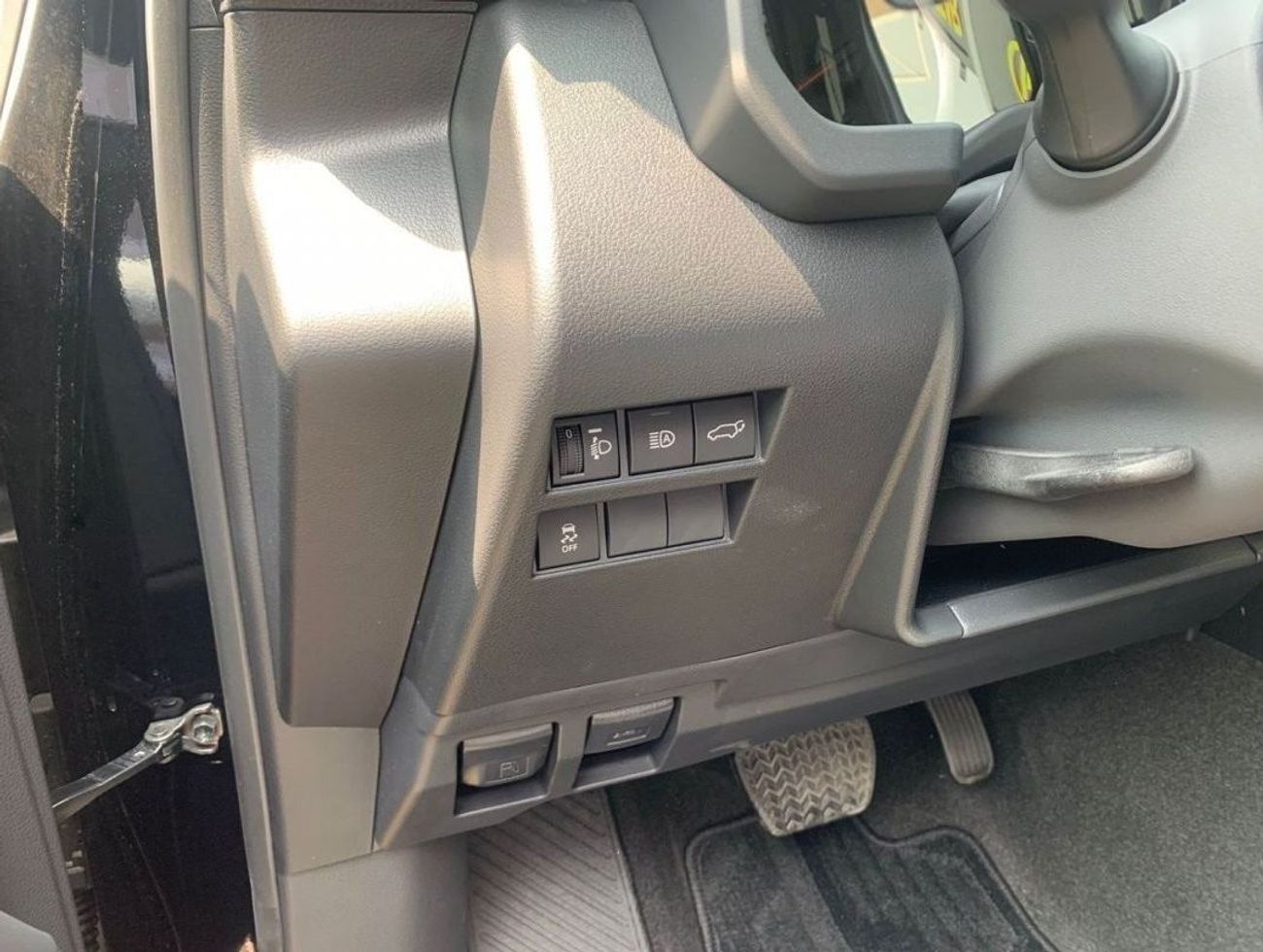 Toyota Land Cruiser GXR 3.5L