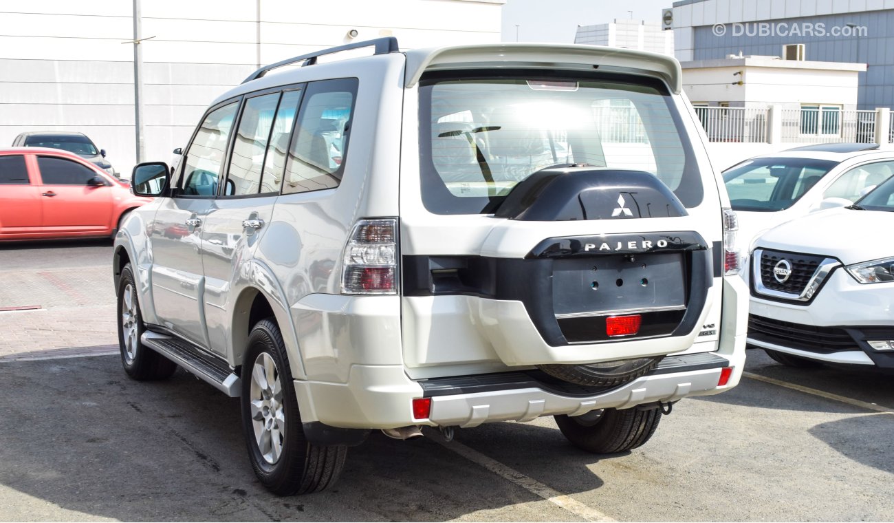 Mitsubishi Pajero GLS