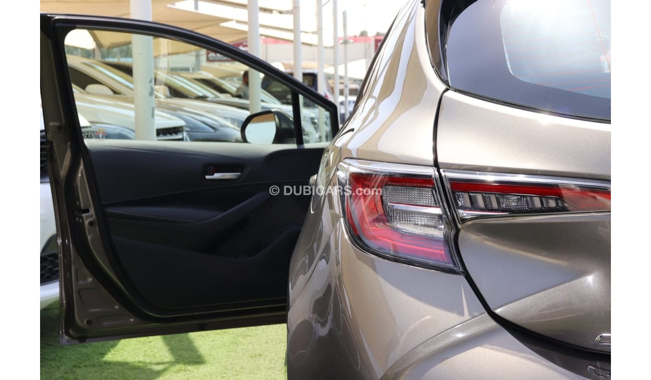Toyota Corolla Toyota Corolla Hatchback SE / 2019 / Canadian / Low mileage