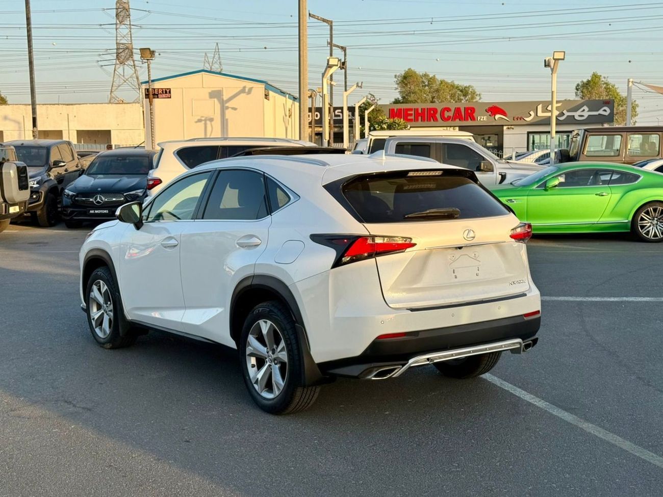 Lexus NX200t LEXUS NX200T - SPECIAL EDITION - WHIT HEAD UP DISPLAY