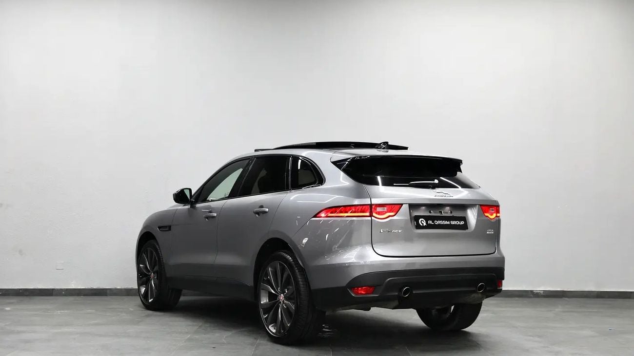 جاكوار F بيس Jaguar | F-Pace | 1,300 AED Monthy | Low KMs | Free Insurance + Registration | Ref#A662166