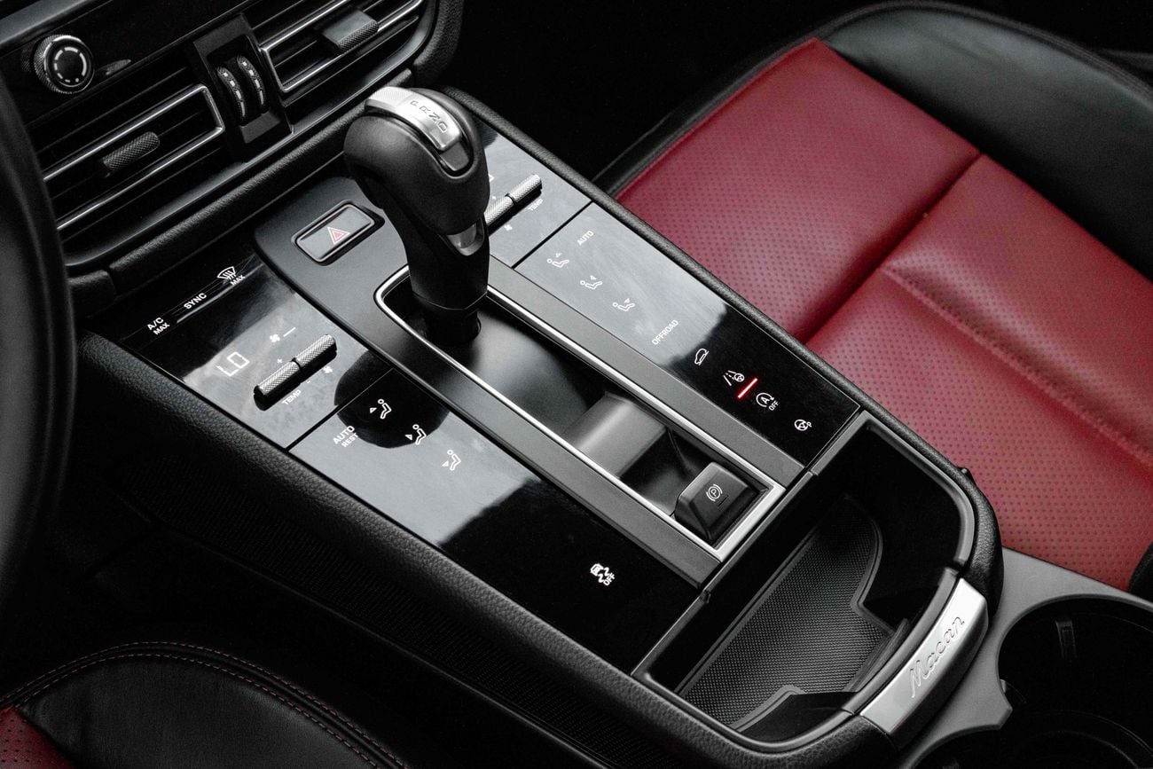 Porsche Macan MACAN STANDARD | 3,721 P.M | 0% Downpayment | PORSCHE SERVICE HISTORY!