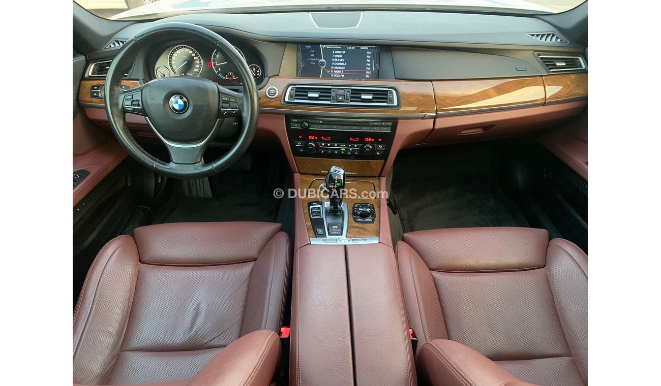 BMW 750Li BMW 750 LI_Gcc_2010_Excellent_Condition _Full option