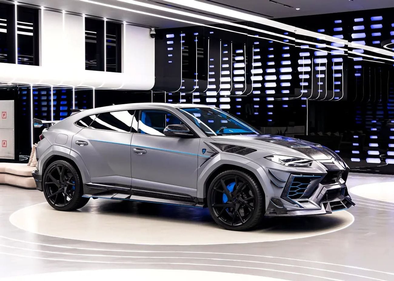 Lamborghini Urus Mansory Venatus EVO S (1 OF 10 )