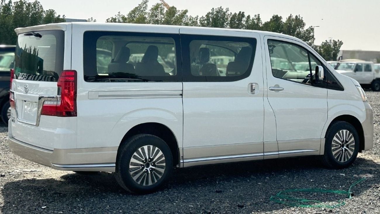 Toyota Granvia PREMIUM 3.5L V6 6-STR