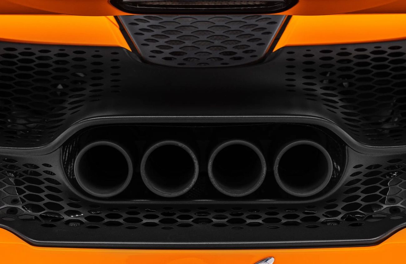 مكلارين 765LT 4.0L V8 Twin-Turbocharged Engine