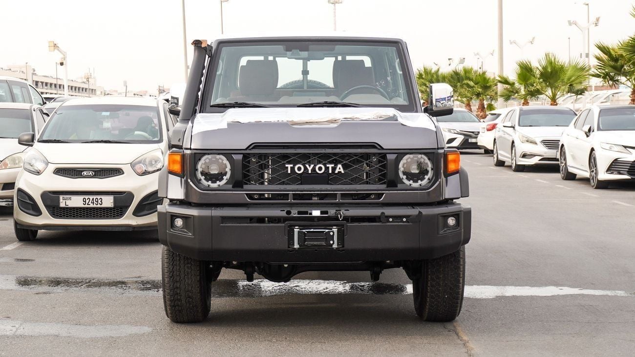 Toyota Land Cruiser Pick Up LC79 PICKUP LX 4.0L PETROL ,V6 A/T