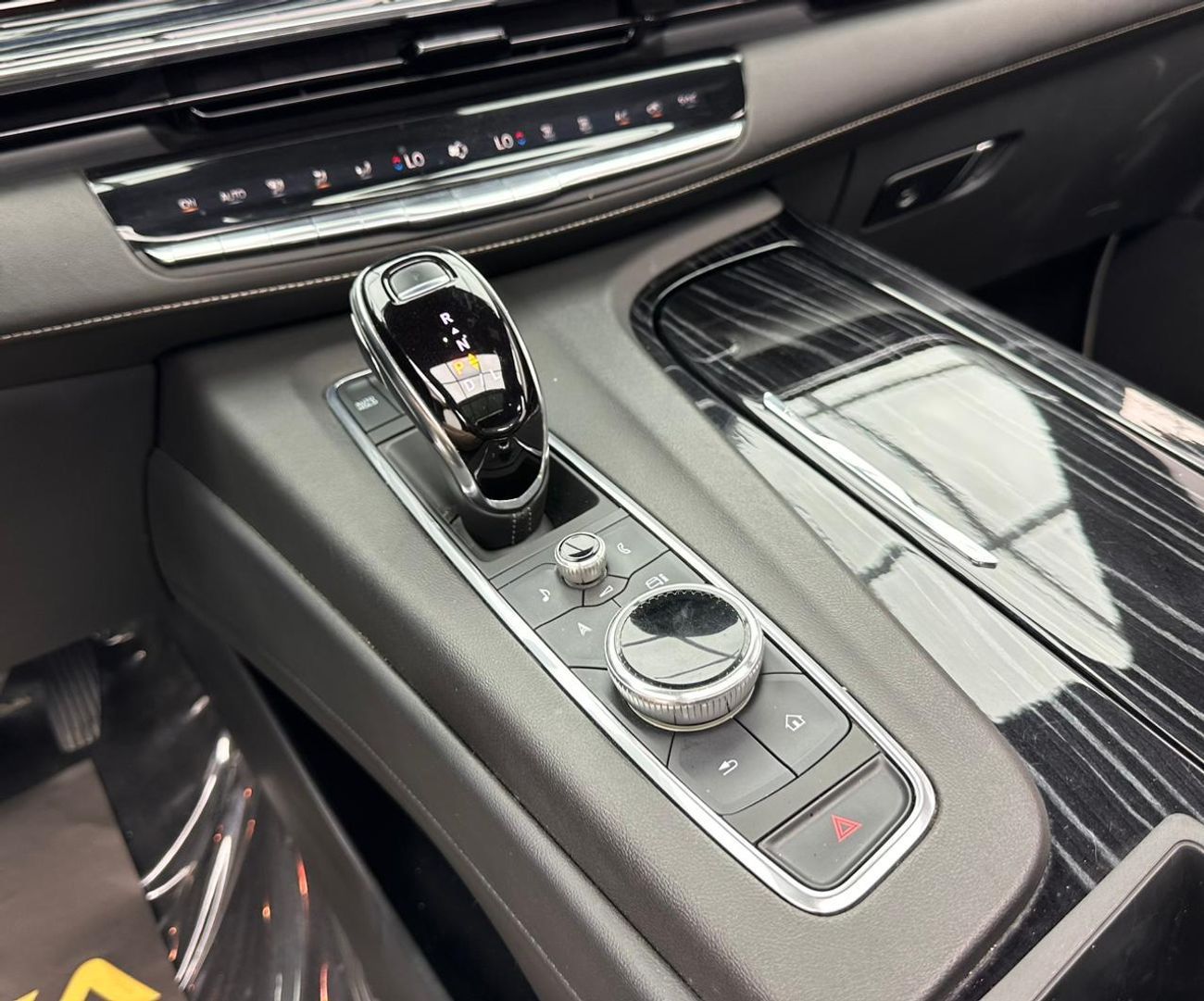 Cadillac Escalade 2022 Cadillac Escalade Sport, 1 Year Warranty Unlimited Km, Cadillac Full Service History, GCC