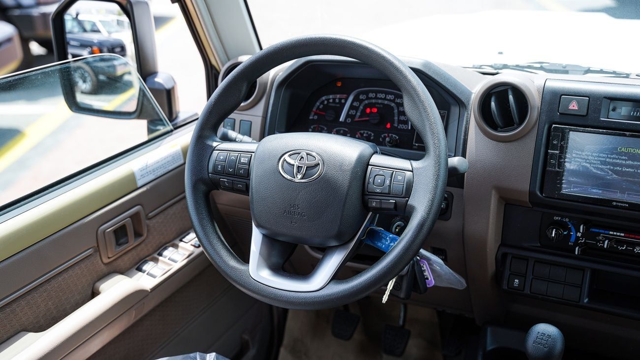 Toyota Land Cruiser Pick Up LC79 DC 2.8 DSL 26 YM MT