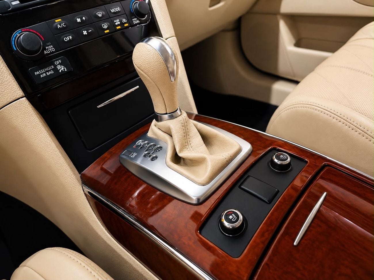 Infiniti QX70 EXCELLENCE