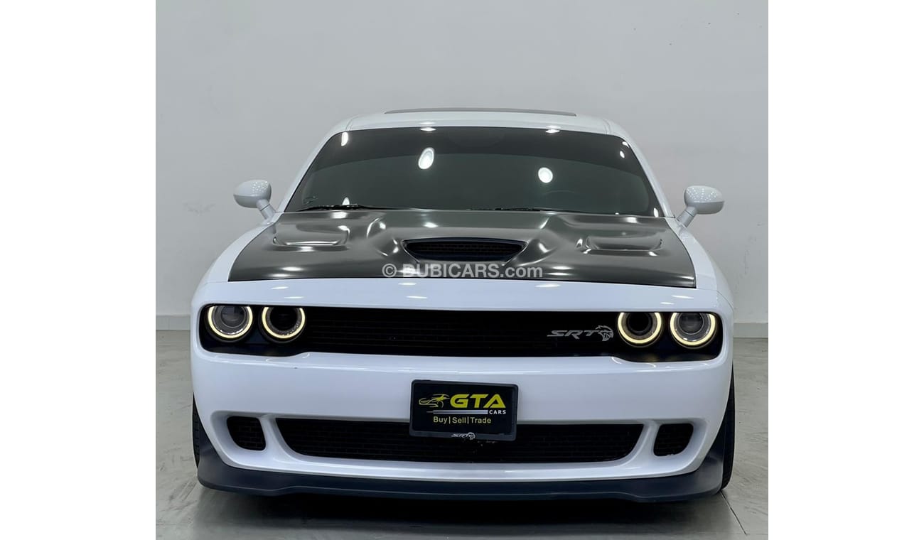 دودج تشالينجر SRT هيلكات 2016 Dodge Challenger SRT Hellcat, Warranty, Full Service History, GCC
