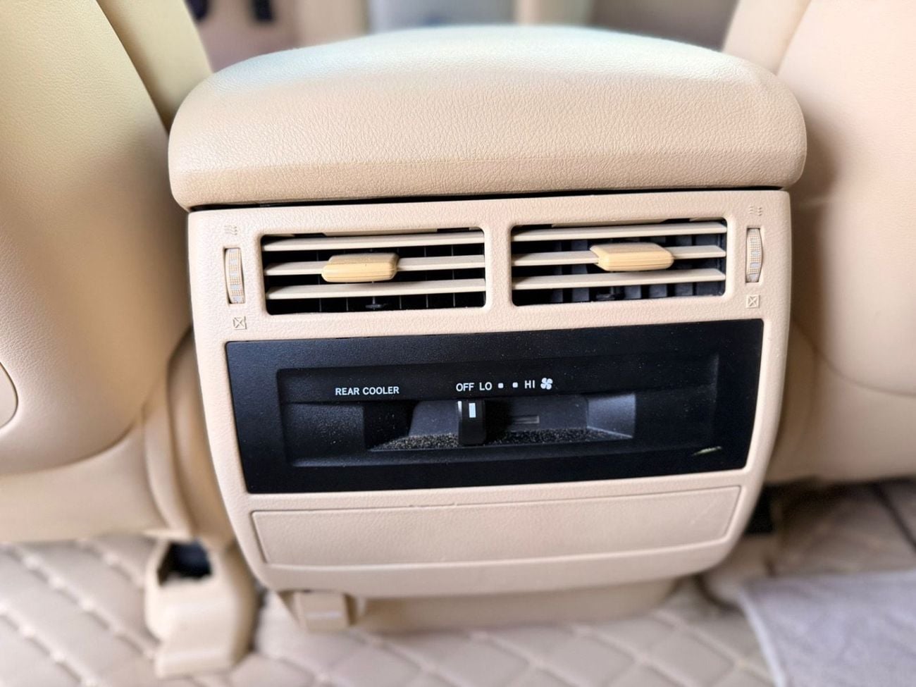 Toyota Land Cruiser GXR 4.6L