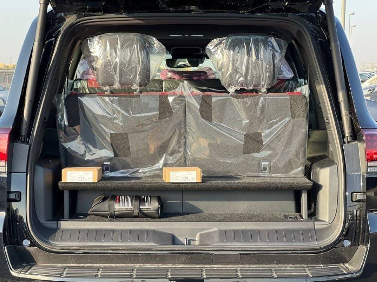 Toyota Land Cruiser GR SPORT GR-S 3.5L HEV A/T // 2025 // FULL OPTION WITH RADAR , 360 CAMERA , JBL SOUND SYSTEM // SPEC