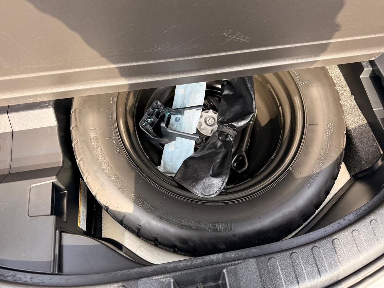 تويوتا راف ٤ VXR XLE 2.5L