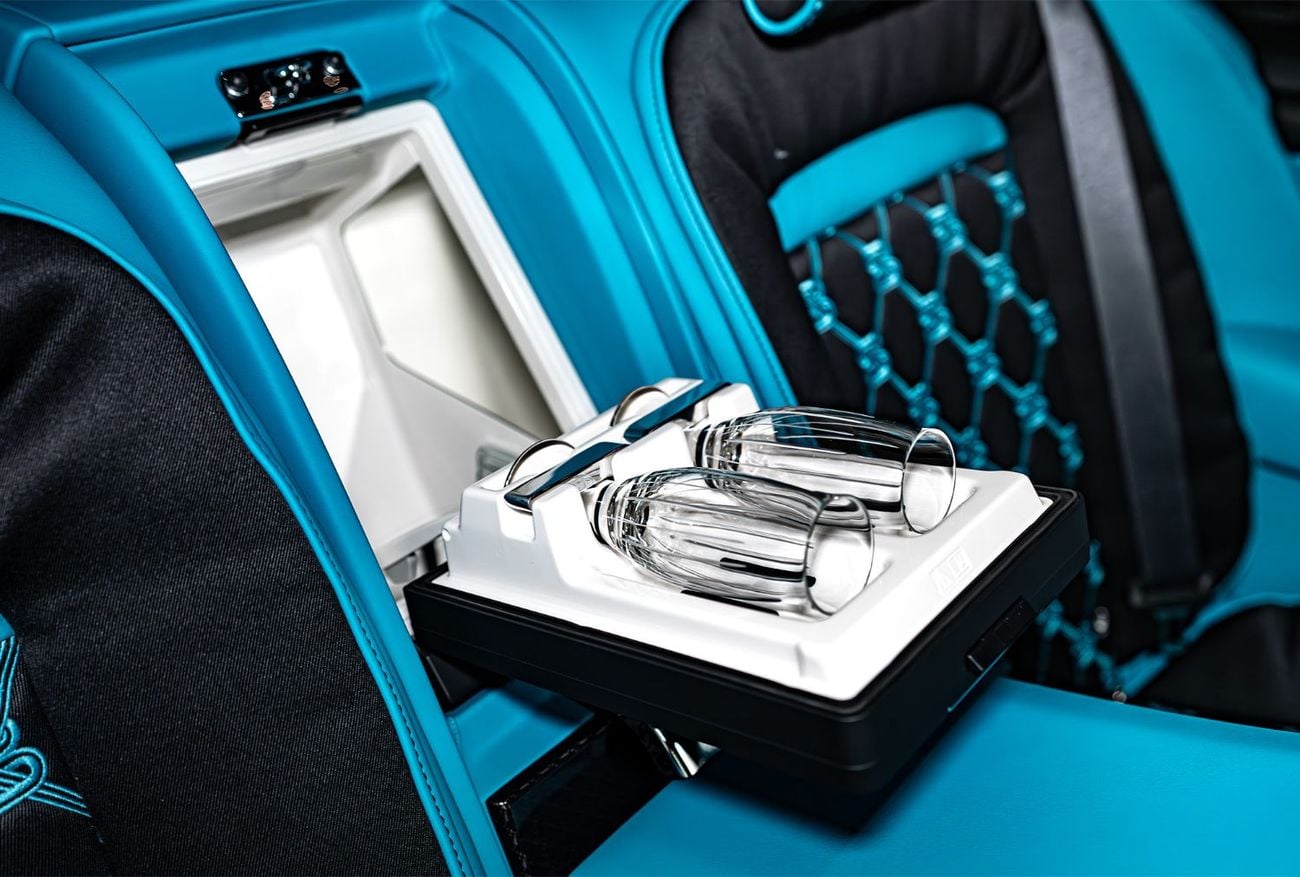 رولز رويس كولينان 2026 رولز رويس كولينان بلاك بادج سيريز II غوتشي