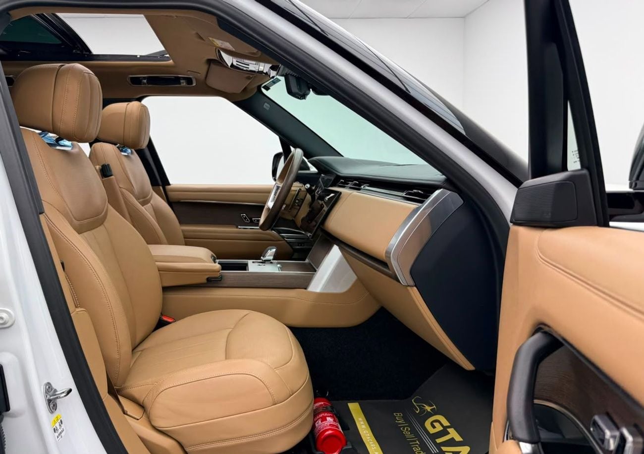 لاند روفر رينج روفر HSE P400 2024 Range Rover Vogue HSE P400, 2029 RR Warranty + Service Pack, Full RR Service History, GCC
