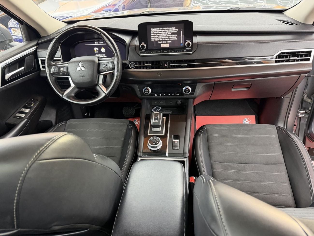 Mitsubishi Outlander PREMIUM NO CONVENIENCE FEES | UNDER WARRANTY | CERTIFIED PRE-OWNED | 0% DOWN PAYMENT