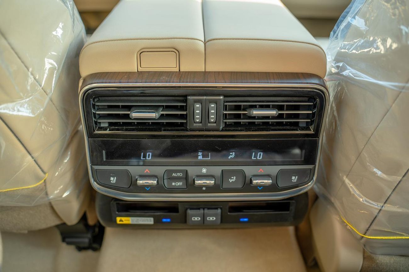 تويوتا لاند كروزر Land cruiser LC 300 VX 4.0L PETROL 2025 FULL OPTION