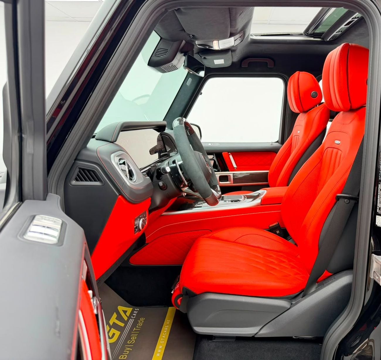 مرسيدس بنز G 63 AMG 2026 Mercedes-Benz G63 AMG Double Night Package, Mercedes Warranty + Service Contract, FSH, GCC