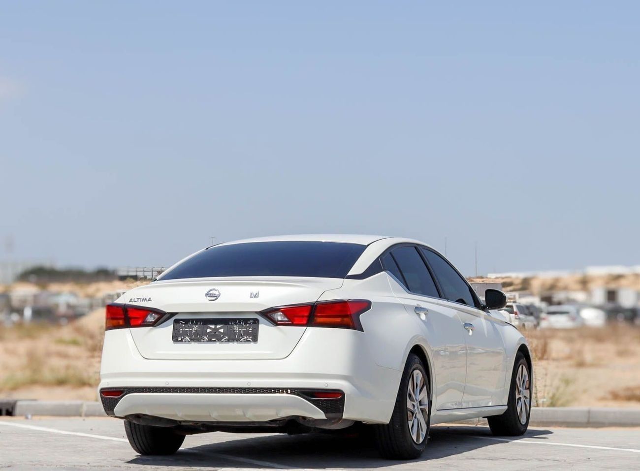 Nissan Altima 2.5 S Nissan Altima 2.5L 2020 original paint GCC  accident-free in excellent condition 888 P.M