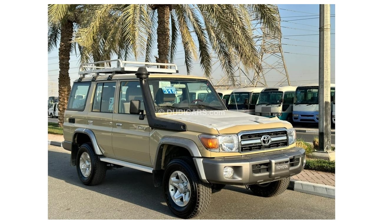 New Toyota Land Cruiser Hard Top TOYOTA LAND CRUISER 4.0 HARDTOP PETROL 2022 for sale in Dubai