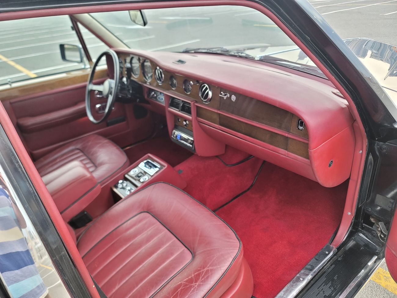 بنتلي إيت 4 door