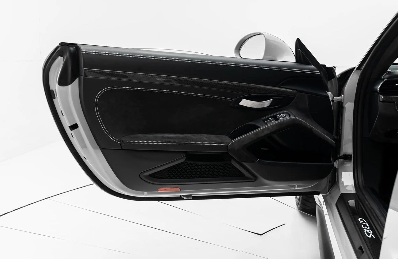 Porsche 911 4.0L F-6 Naturally Aspirated Engine