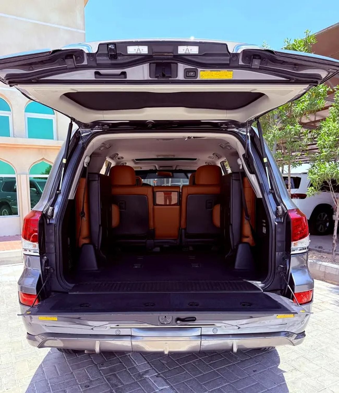 لكزس LX 570 لكزس LX570 خليجي فل اوبشن