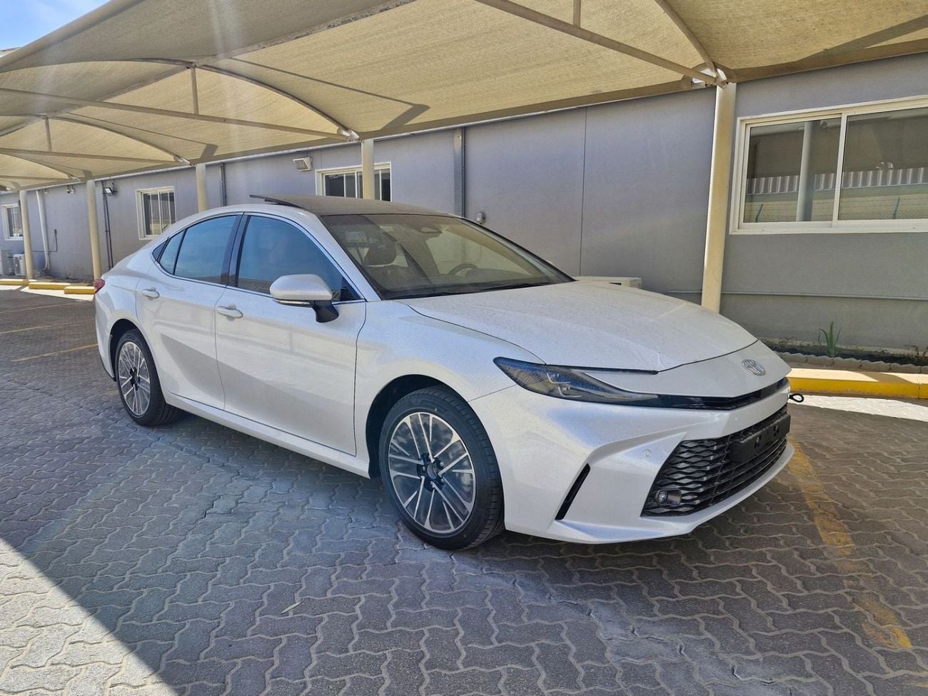 تويوتا كامري 2026 CAMRY GLE 2.5L FULL RADAR PANAROMIC DUAL PWR SEAT GCC BRAND NEW 0KM