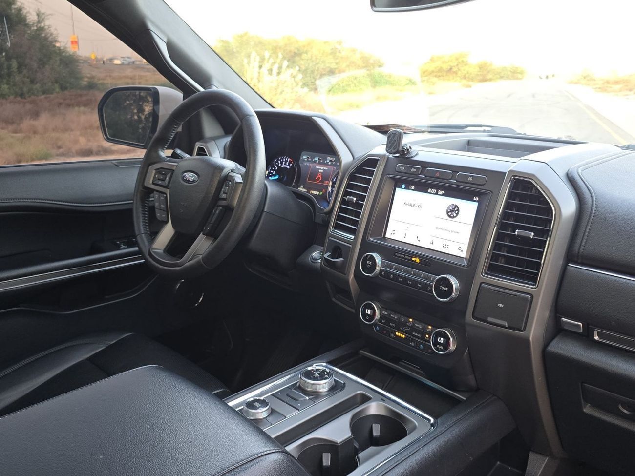 Ford Expedition XLT 3.5L (380 HP) 4WD FORD EXPEDITION XLT 2019 GCC FULL OPITION // PERFECT CONDITION