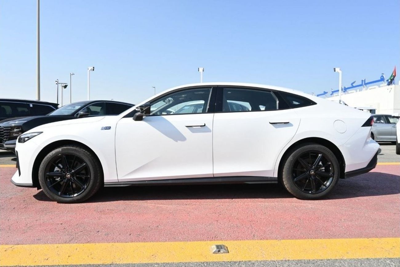 تشنجان Uni V Changan Uni-V 1.5L Turbo PHEV (Plug-In Hybrid) White Model 2023