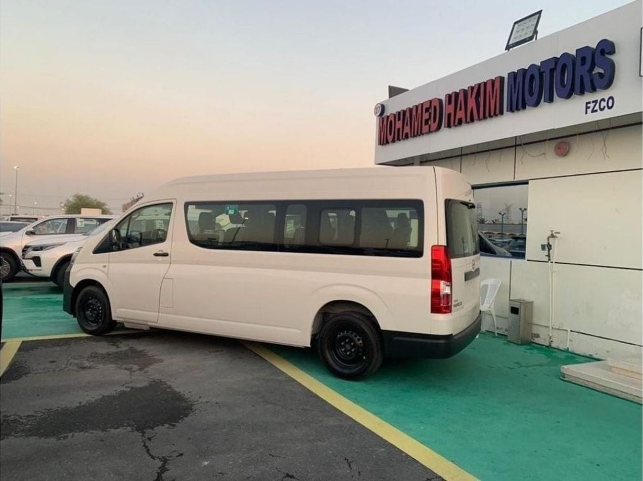 تويوتا هاياس تويوتا هايس 2025 2800 سي سي AHI سقف ركاب ديزل يدوي صفر