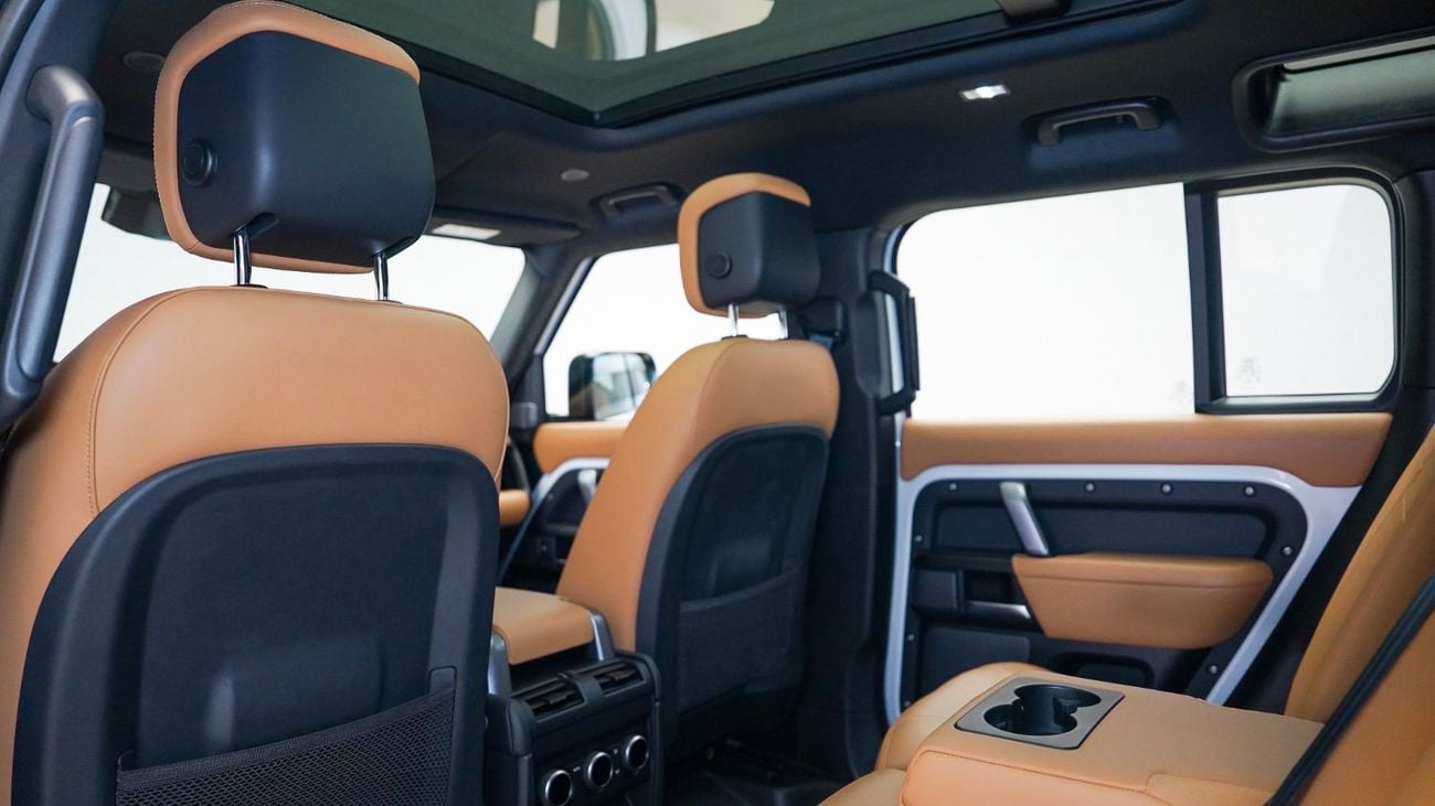 Land Rover Defender 110 X P525 5.0L Widetrack | AED 6,432 PM | Low KM, Widearch Styling, GCC | Ramadan Offer