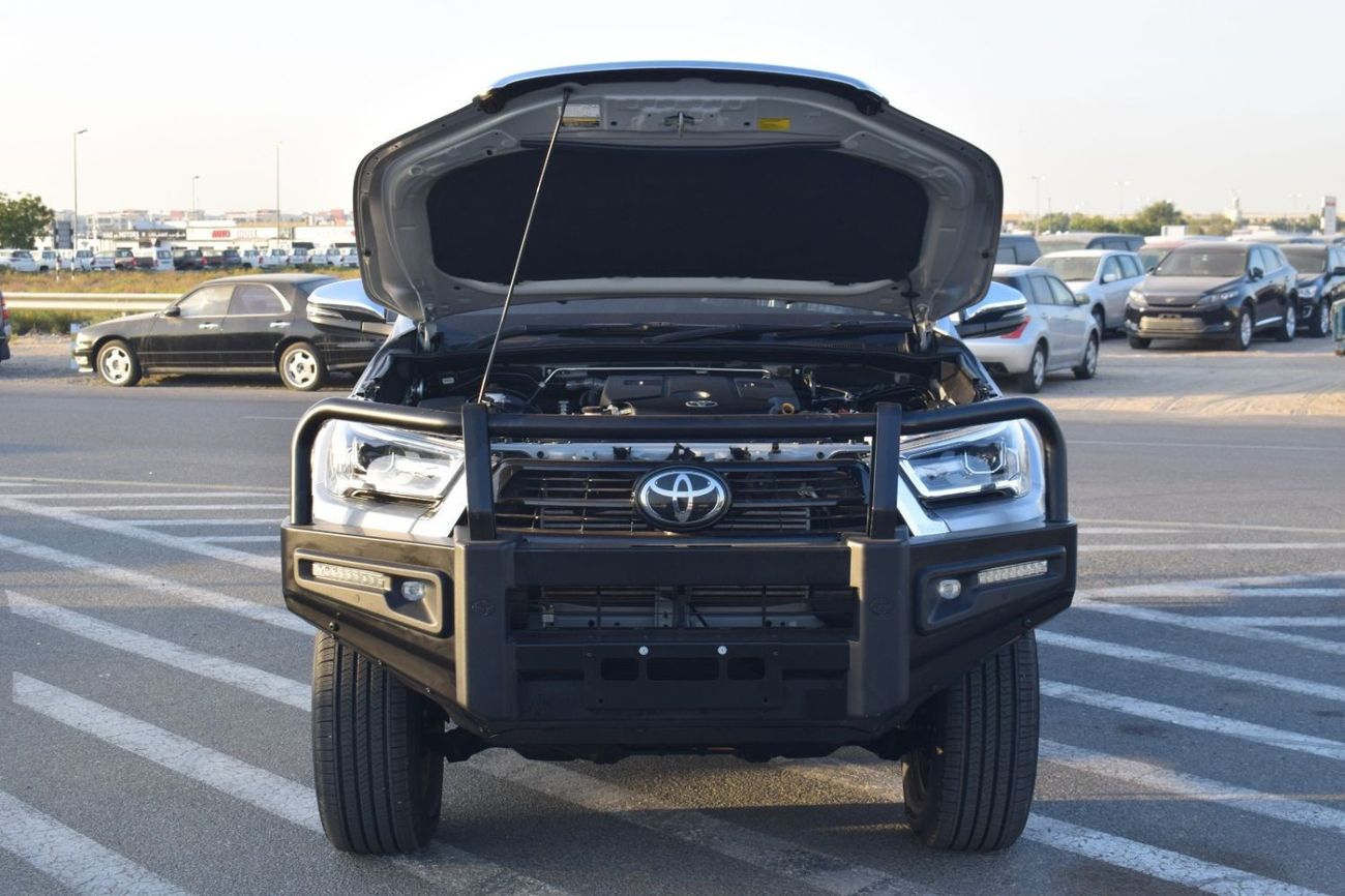 Toyota Hilux Toyota Hilux SR5 Diesel RHD Full Option