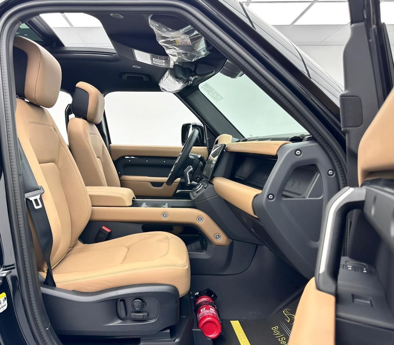 Land Rover Defender 2026 Land Rover Defender 110 HSE X-Dynamic P400, 5 Years Land Rover Warranty, Excellent Condition, G