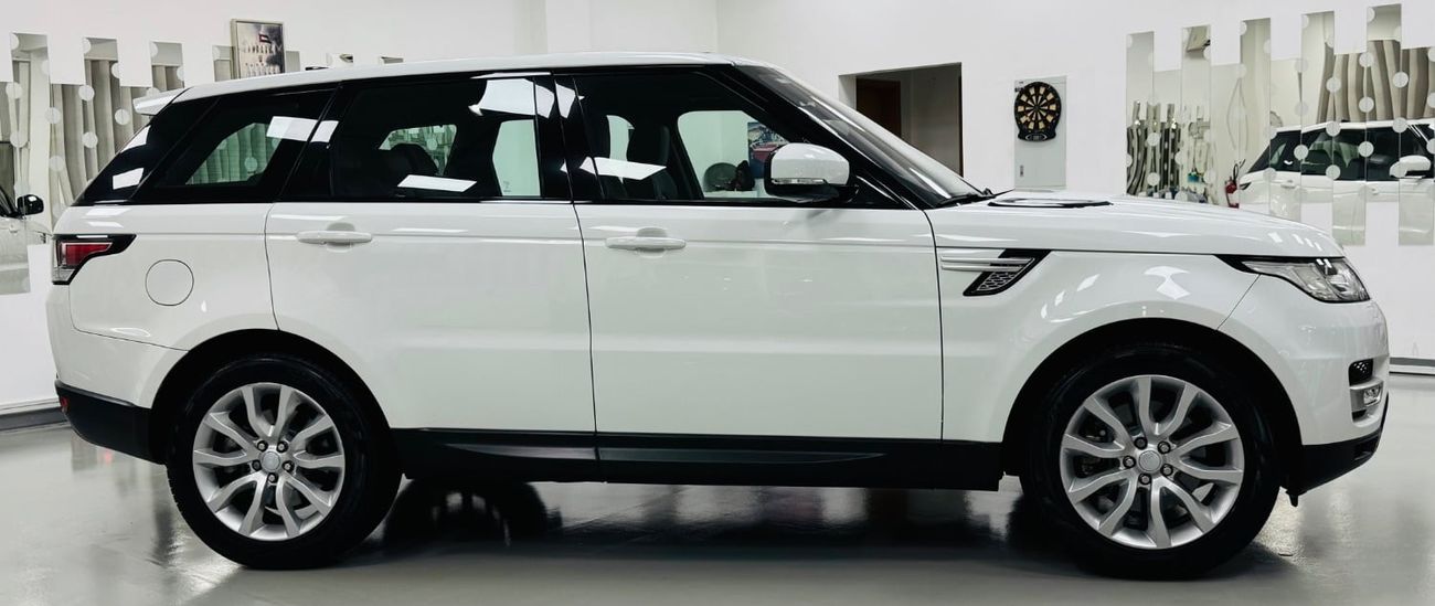 Land Rover Range Rover Sport Original paint .. GCC .. FSH .. V6 .. Perfect Condition