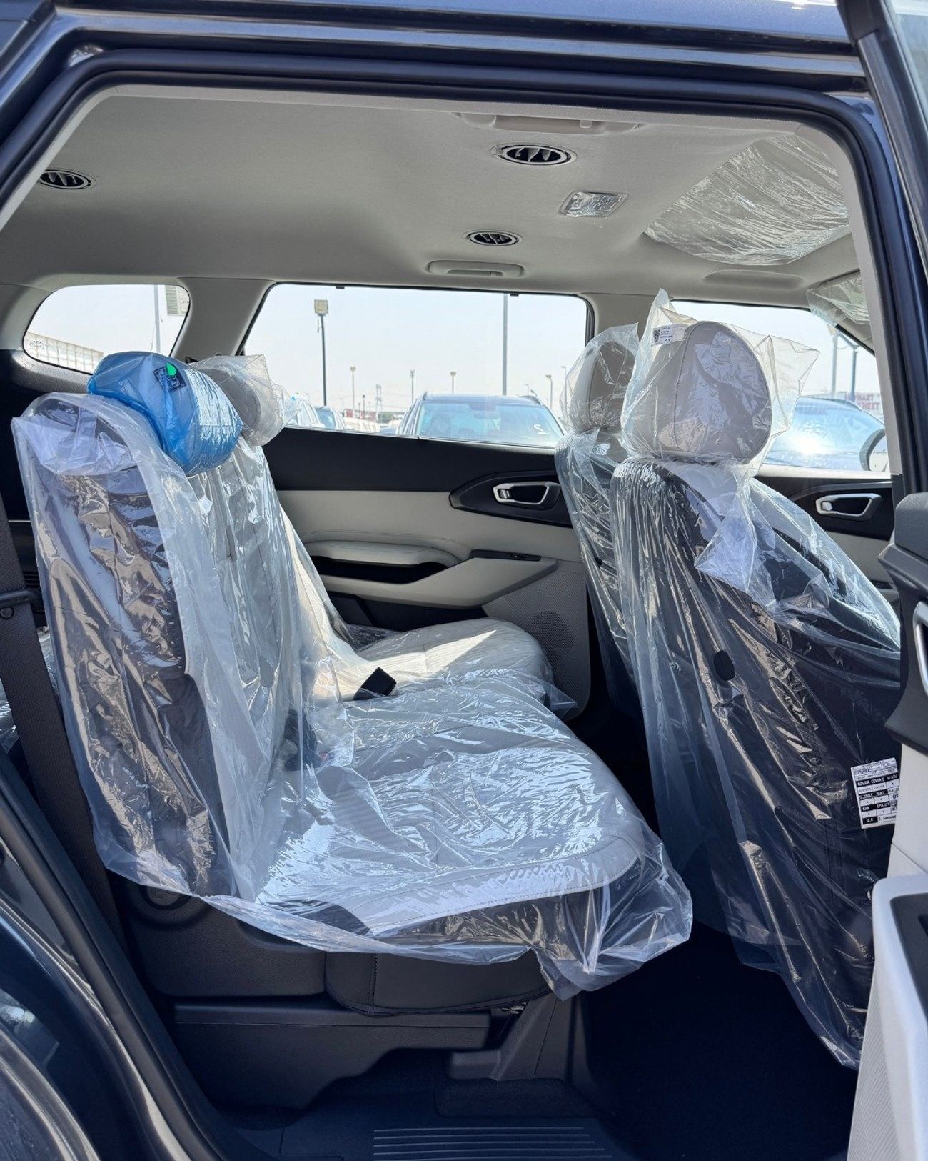 كيا كارينس KIA CARENS 1.5L -  2026 MODEL - GRAY color