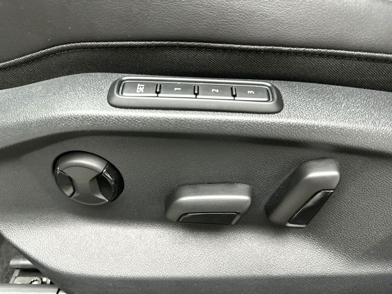 فولكس واجن T ROC R-Line