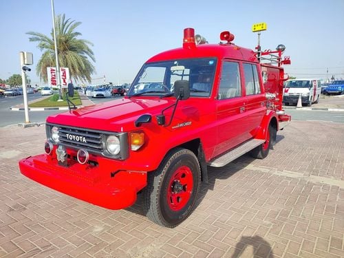 Toyota Land Cruiser Pick Up HZJ75-0016928 || TOYOTA LAND CRUISER (JEEP)	1993	RED	4100	DEISEL	km 12849,	RHD,	MANUAL, Export only
