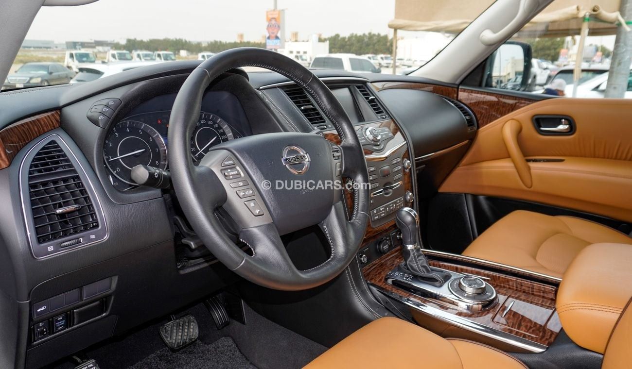 نيسان باترول LE V8 with Platinum body kit