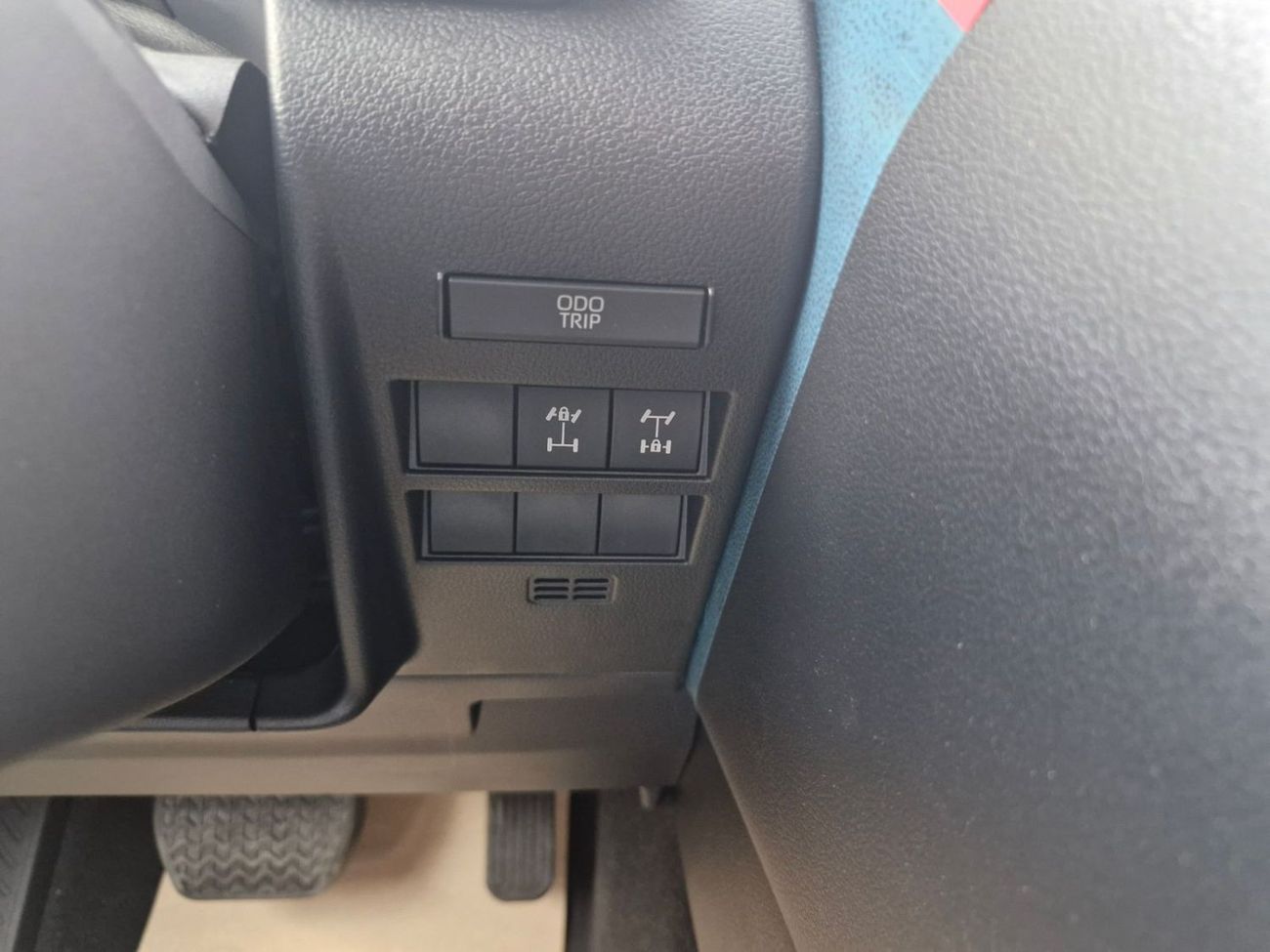 تويوتا لاند كروزر 2026 TOYOTA LC300 GX 4.0L BRAND NEW 0KM