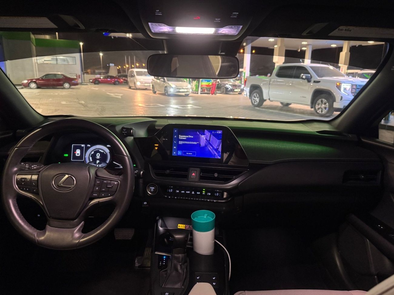 لكزس UX 250h FSPORT