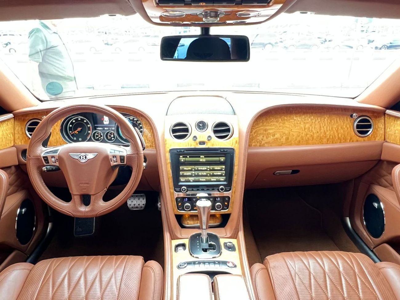 بنتلي فلاينج سبور BENTLEY FLYING SPUR TWINTURBO  2016.4.0L/V8