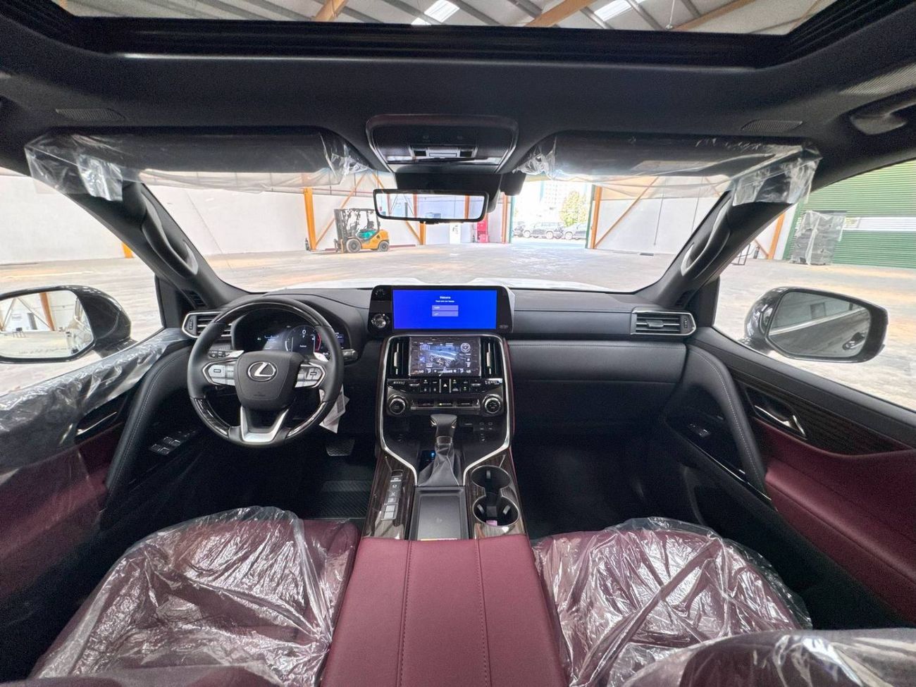 Lexus LX 500 ECTALM002 – 2025 Lexus LX500d Urban - 3.3L Diesel Auto – Black with Red Interior