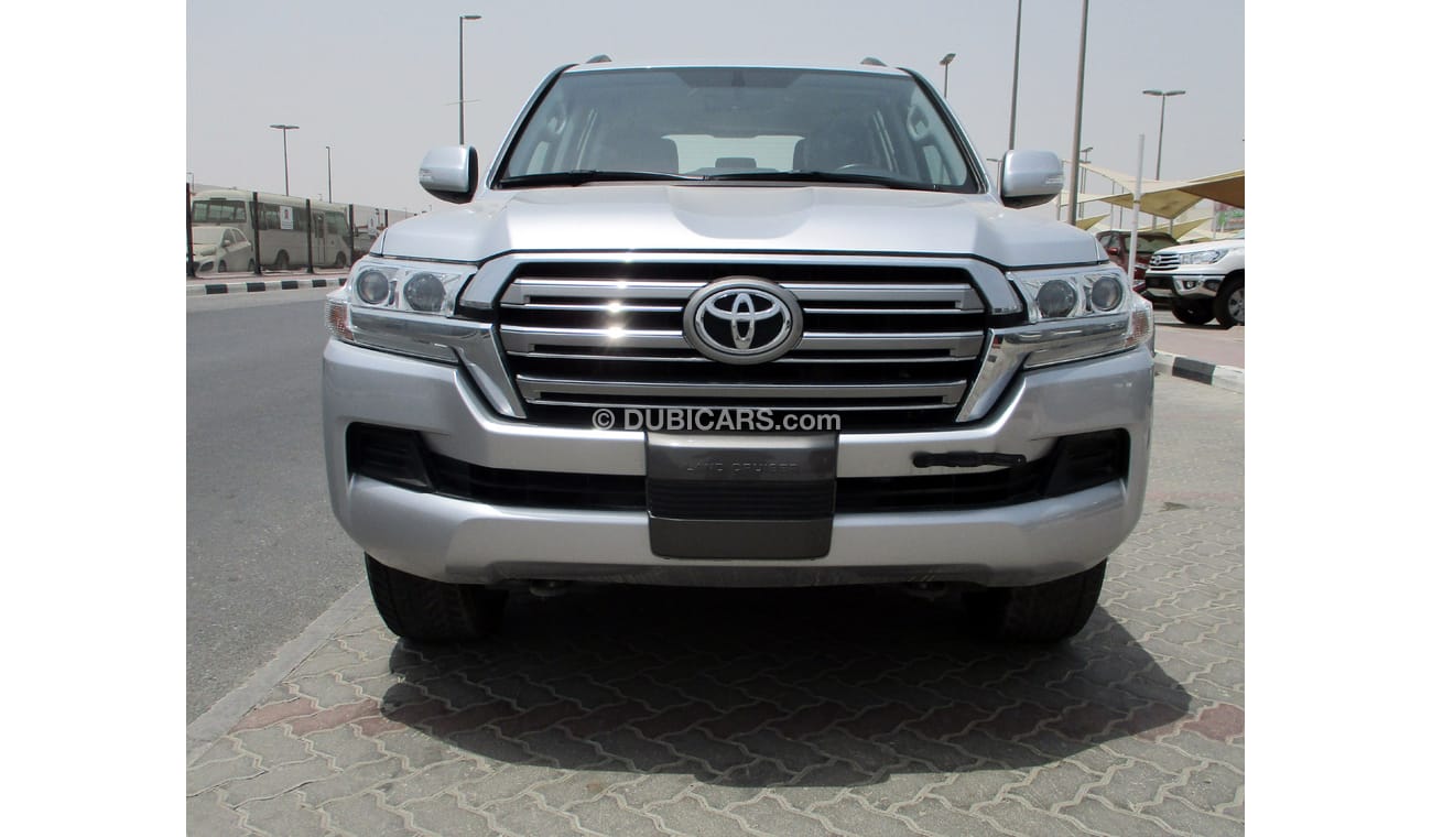 Toyota Land Cruiser - LHD - 200 4.5L V8 DIESEL GXR 8 SPL MANUAL - WINCH + DIFF LOCK