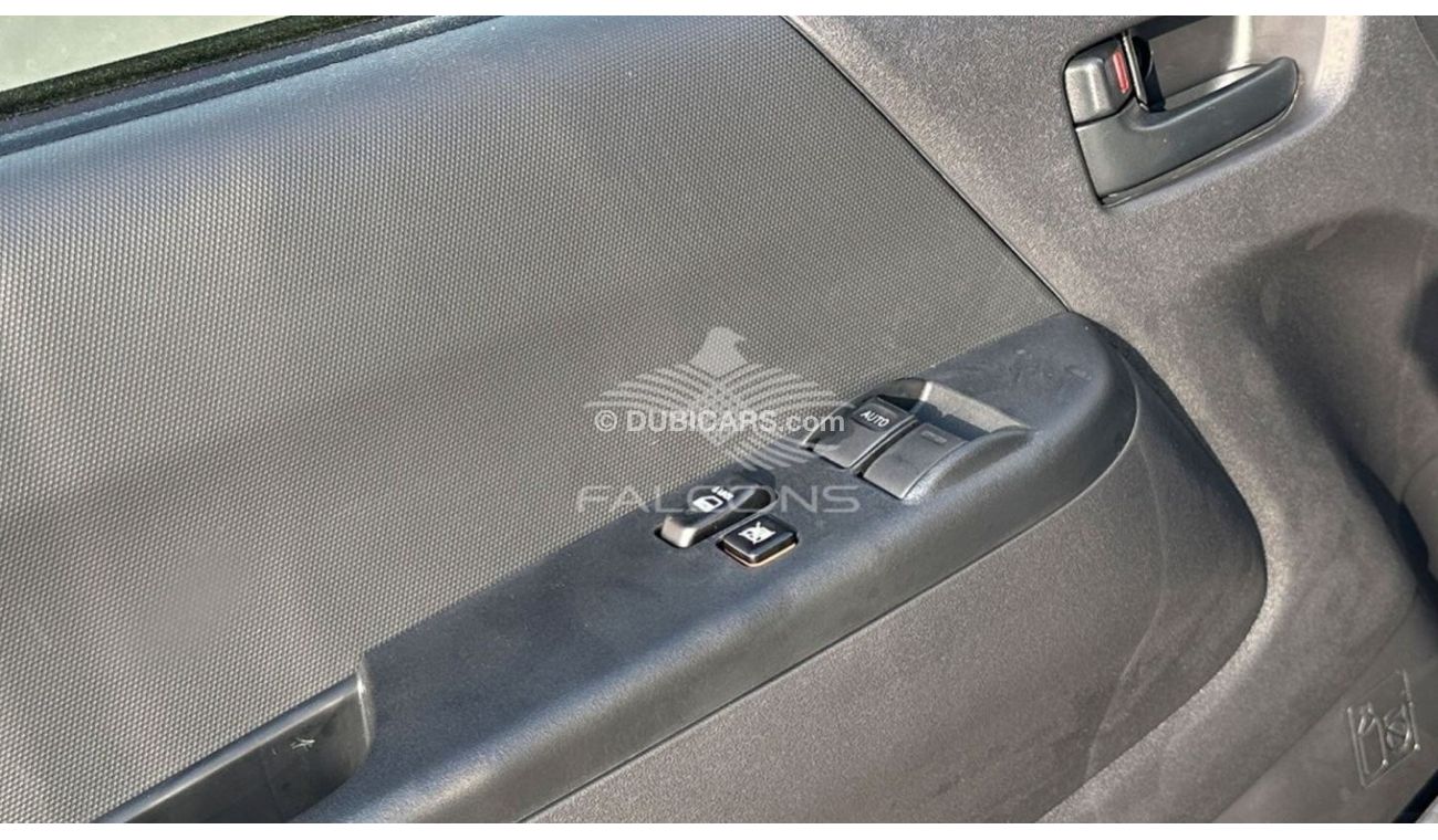 Toyota Hiace 2.7L BUS HIGH ROOF 16 SEATS MT