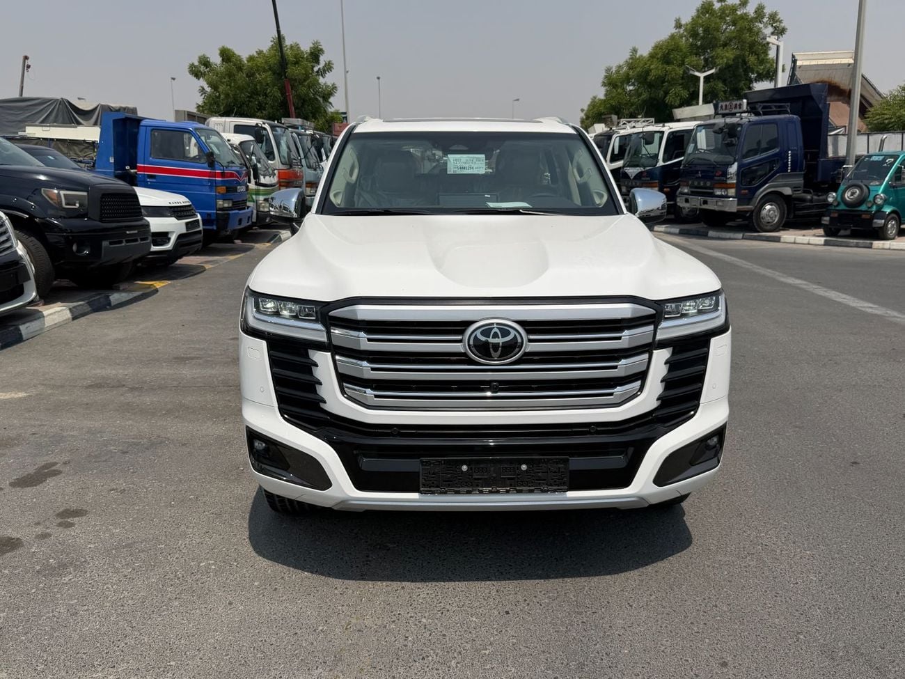 Toyota Land Cruiser VX HYBRID VX-V100 2025