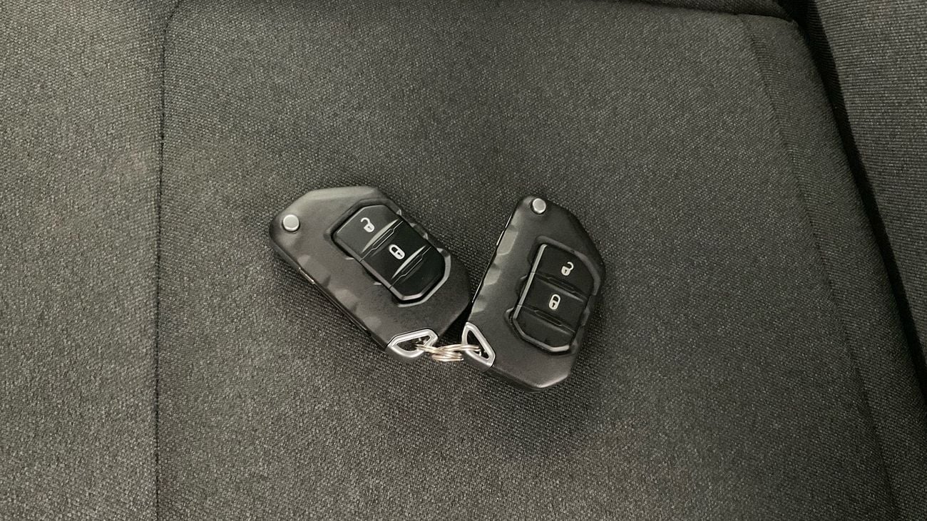 جيب رانجلر 2.0T SPORT AUTO 4WD | شامل الضمان | 0 ﺪﻔﻋﺓ ﺃﻮﻟﻯ